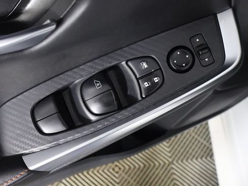 Used 2024 Nissan Sentra SR FWD image 34