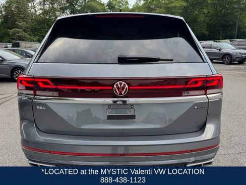 Used 2024 Volkswagen Atlas SEL Premium R-Line AWD/4WD image 7