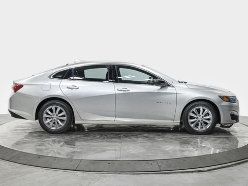 Used 2019 Chevrolet Malibu LT FWD image 10