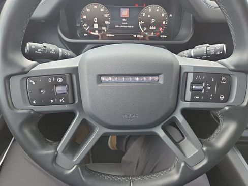 Certified 2025 Land Rover Defender 90 S AWD/4WD image 21