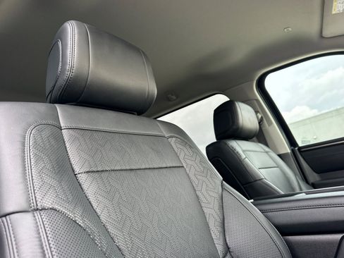 Used 2024 Toyota Tundra Limited image 15