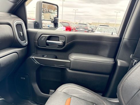 Used 2022 GMC Sierra 2500 AT4 w/ AT4 Preferred Package AWD/4WD image 26