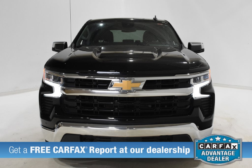 Used 2024 Chevrolet Silverado 1500 LT AWD/4WD image 2