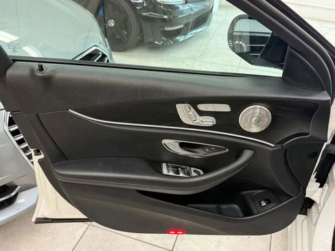Used 2022 Mercedes-Benz E 350 Sedan w/ AMG Line Exterior image 16