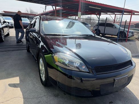 Used 2014 Chevrolet Impala LT w/ LT Sunroof Package image 21