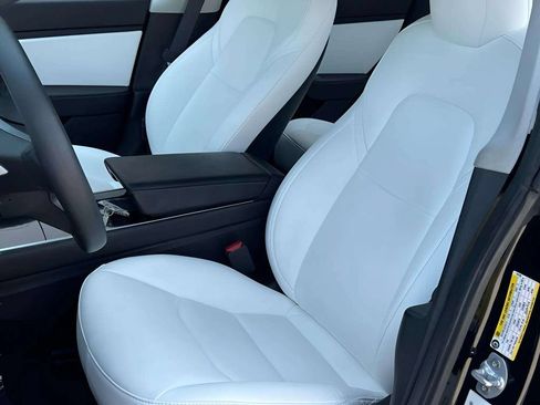 Used 2020 Tesla Model 3 Standard Range Plus RWD image 7