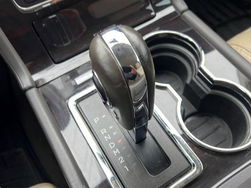 Used 2016 Lincoln Navigator Reserve image 24