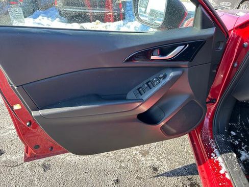 Used 2016 MAZDA MAZDA3 i Sport image 9