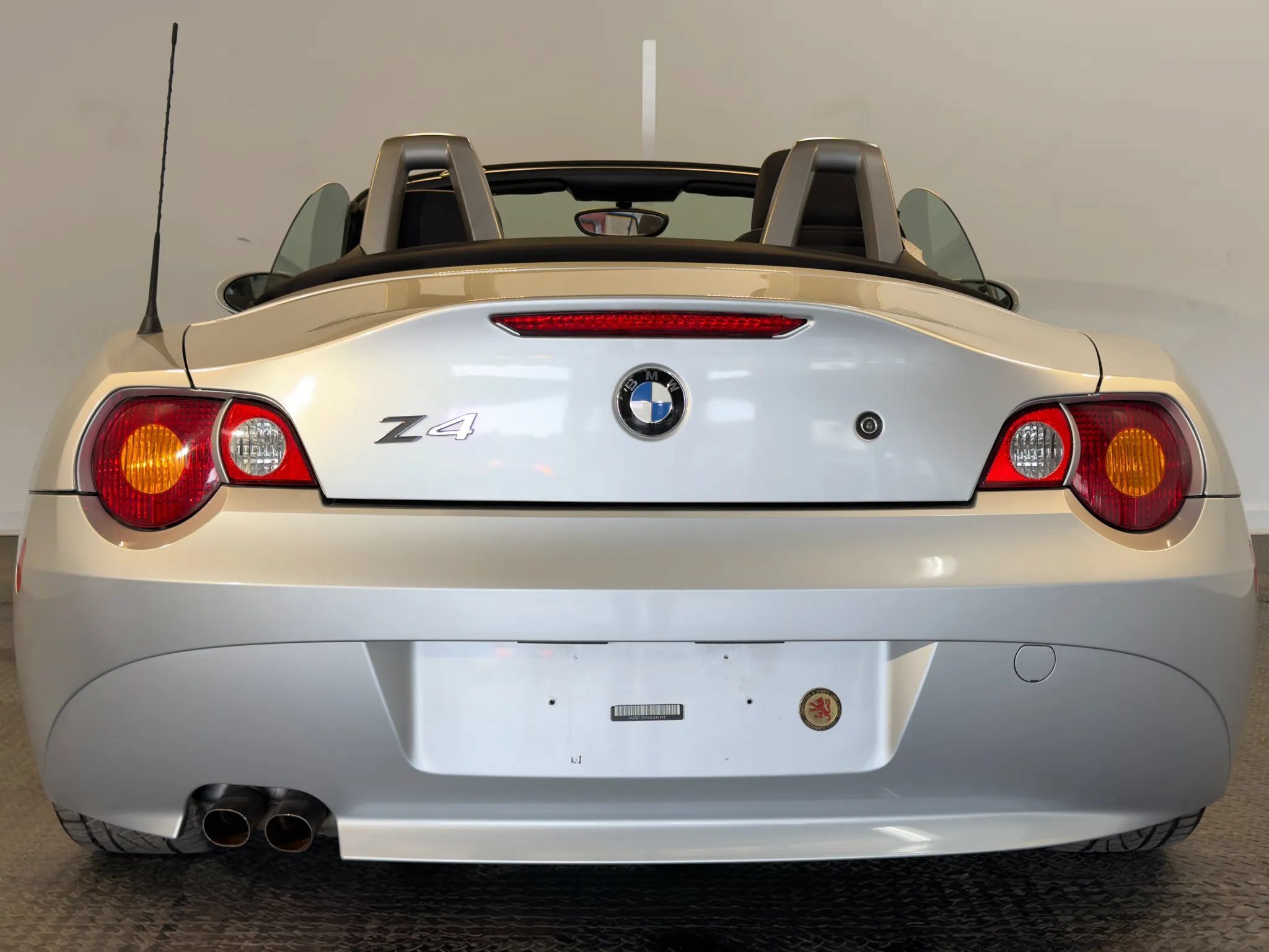 Used 2003 BMW Z4 2.5i RWD image 12