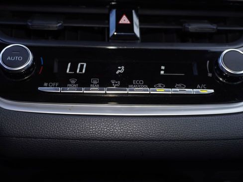 Certified 2025 Toyota Corolla LE image 16