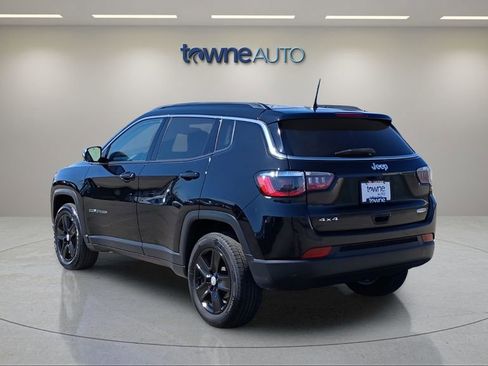 Used 2022 Jeep Compass Latitude w/ Convenience Group image 3