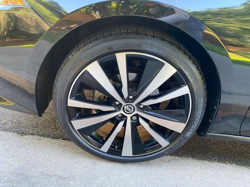 Used 2019 Nissan Altima 2.5 Platinum AWD/4WD image 25