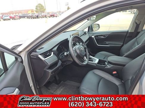 Used 2025 Toyota RAV4 XLE Premium image 14