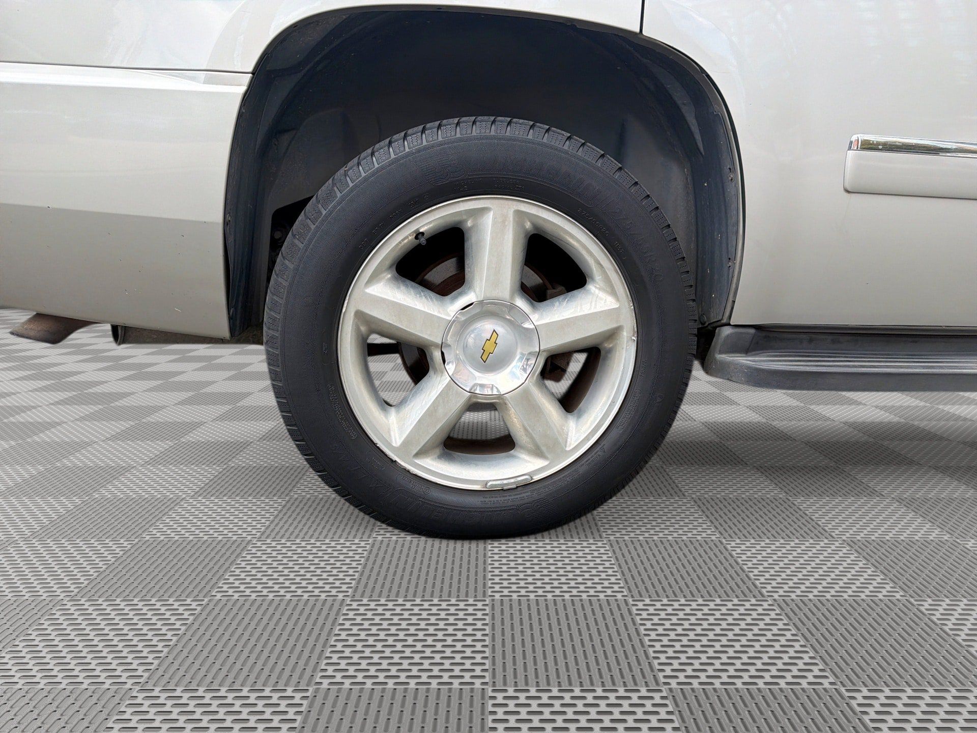 Used 2009 Chevrolet Tahoe LTZ AWD/4WD image 30