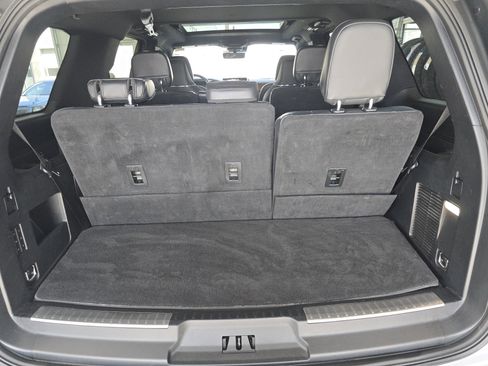 Used 2019 Lincoln Navigator Reserve image 28