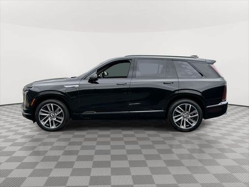 Used 2026 Cadillac Vistiq Sport w/ LPO, Floor Liner Package AWD/4WD image 4