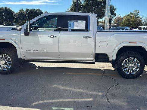 Certified 2025 GMC Sierra 2500 Denali Ultimate image 4