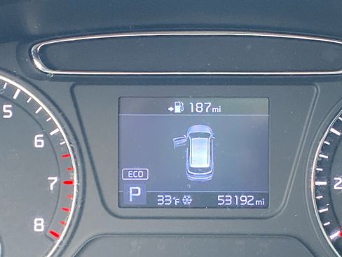 Used 2020 Kia Sorento LX image 19