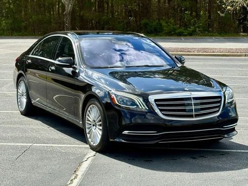 Used 2018 Mercedes-Benz S 560 4MATIC Sedan image 11
