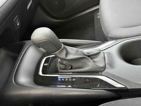 Used 2025 Toyota Corolla LE FWD image 55