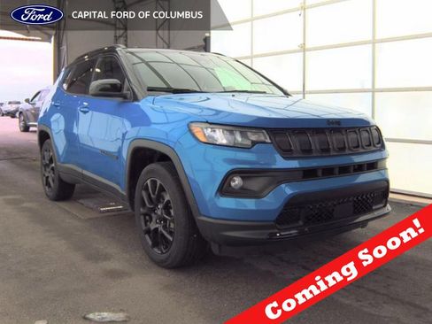 Used 2022 Jeep Compass Latitude AWD/4WD image 1