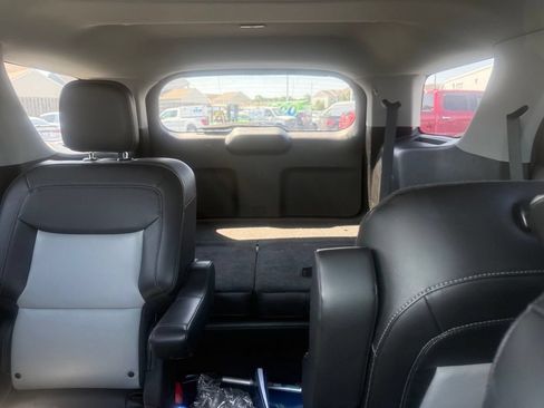 Used 2023 Ford Explorer XLT w/ Equipment Group 202A AWD/4WD image 28