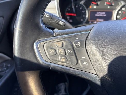 Used 2020 Chevrolet Equinox Premier image 13