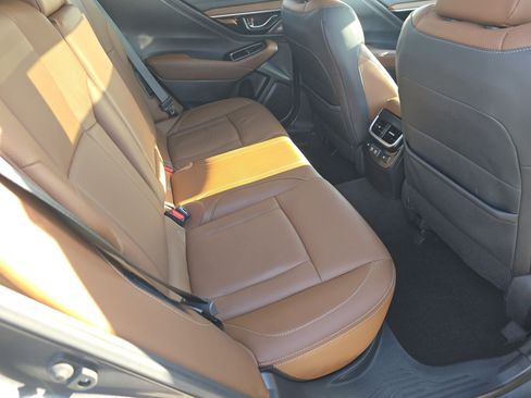 Used 2020 Subaru Outback Touring w/ Popular Package #2 image 17