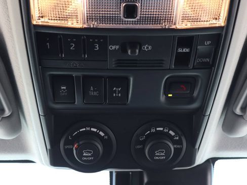 Used 2024 Toyota 4Runner TRD Off-Road Premium w/ Moonroof Package AWD/4WD image 30