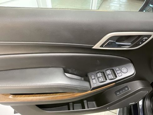 Used 2019 GMC Yukon Denali w/ Open Road Package image 35