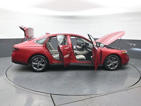 Certified 2023 Honda Accord EX image 55