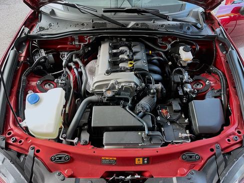 Used 2025 MAZDA MX-5 Miata Grand Touring w/ Weather Package RWD image 26