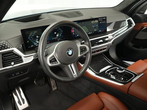 Used 2025 BMW X5 M60i AWD/4WD image 31