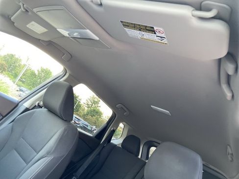Used 2023 Nissan Rogue S FWD image 29