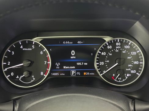 Used 2024 Nissan Sentra SV w/ SV Premium Package image 18