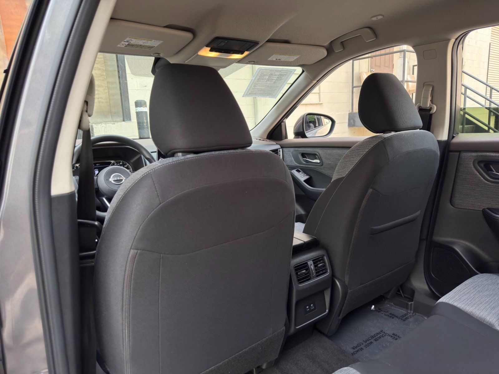 Used 2023 Nissan Rogue SV FWD image 29
