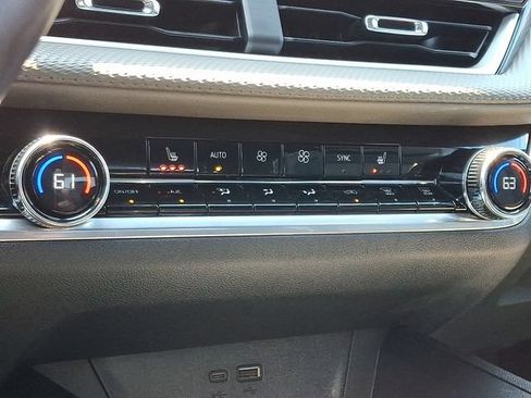 Used 2026 Chevrolet Equinox LT w/ Convenience Package II AWD/4WD image 13