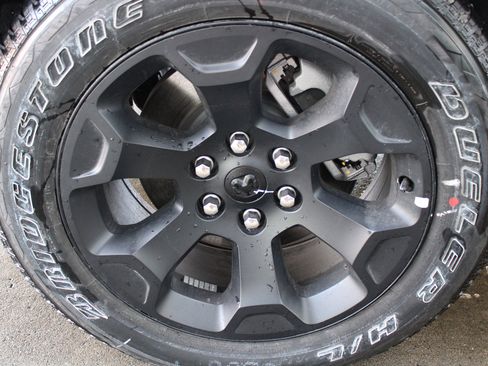 New 2026 RAM 1500 Express image 36