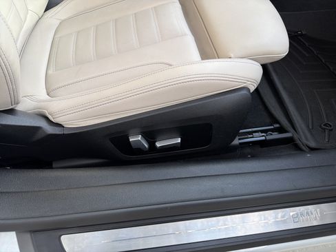 Certified 2022 BMW 430i Convertible w/ Premium Package 2 RWD image 24
