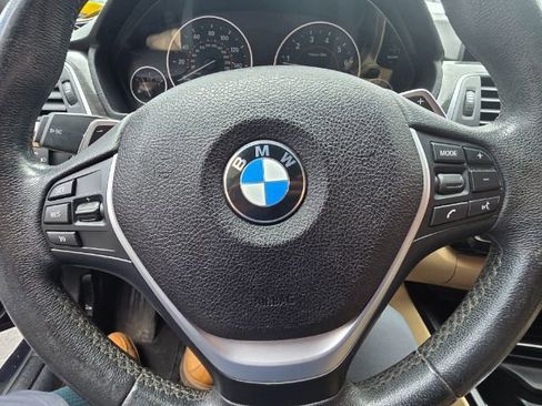 Used 2017 BMW 330i xDrive Sedan AWD/4WD image 11