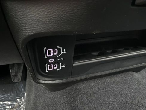 New 2026 RAM 2500 Tradesman AWD/4WD image 32