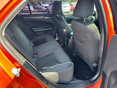 Used 2020 Chrysler 300 Touring w/ Sport Appearance Package RWD image 18