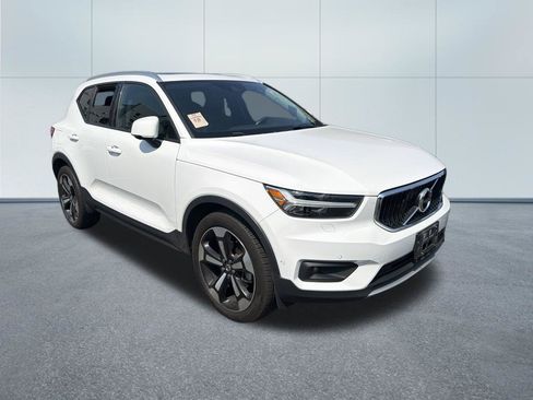 Used 2019 Volvo XC40 T5 Momentum AWD/4WD image 3