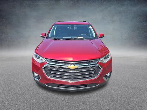 Used 2021 Chevrolet Traverse LT FWD image 3