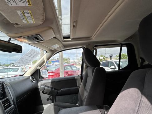 Used 2010 Ford Explorer Sport Trac XLT image 17