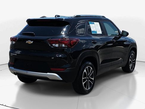 Used 2025 Chevrolet TrailBlazer LT AWD/4WD image 4