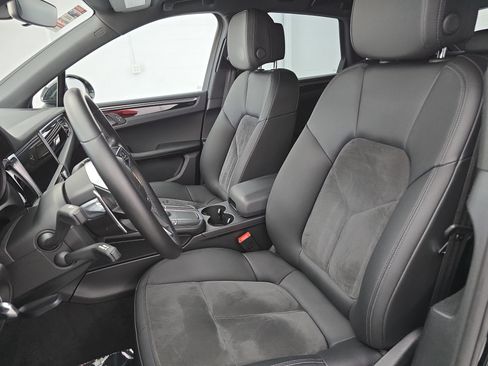 Used 2020 Porsche Macan AWD/4WD image 15