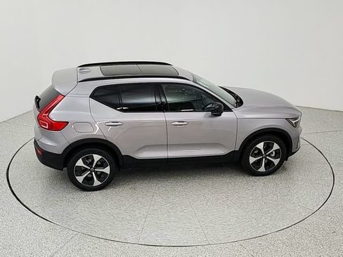 New 2026 Volvo XC40 B5 Plus w/ Climate Package AWD/4WD image 16