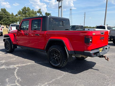 Used 2021 Jeep Gladiator Sport AWD/4WD image 4
