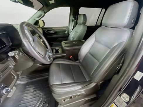 Used 2022 Chevrolet Suburban LT image 22